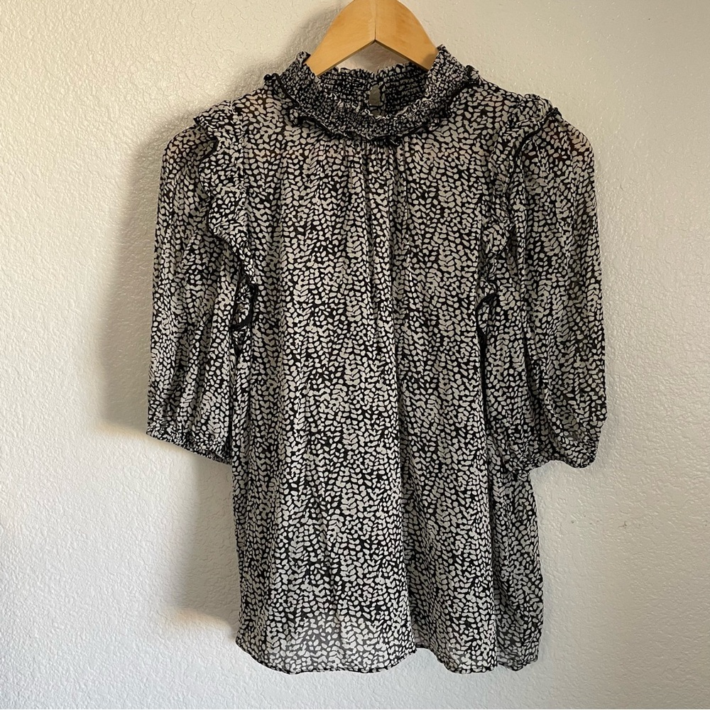 Joie 100% Silk Mock Neck Smocked Ruffle Short Sleeve Flowy Blouse Size Large